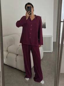 DAZY Set Pakaian Santai Rajut Minimalis Lembut Warna Merah Anggur untuk Liburan Musim Dingin - Burgundy - View 6