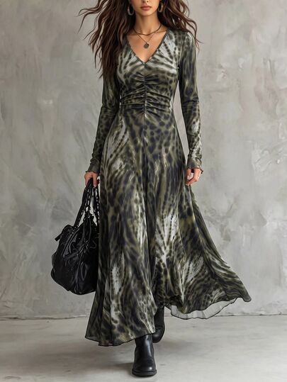 SHEIN Vintage Casual Atmosphere Olive Green Print Long Dress, Waist-Cinching Slimming V-Neck Pleated Bell Sleeve Elegant Dress Night Out Autumn