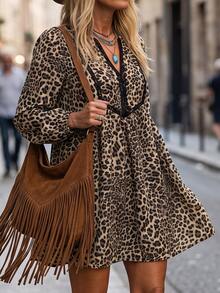 LanaWest Gaun Patchwork Renda Leher V Motif Leopard Vintage LilyWest-D - Coklat - View 3