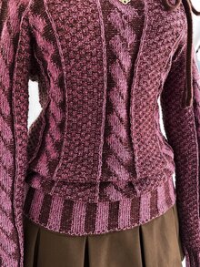 Soleia Sweater Lengan Panjang Wanita dengan Kerah Asimetris Bergaris dan Desain Tali Pengikat - Burgundy - View 3