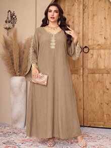 Al Najma 大尺碼女款刺繡裝飾優雅阿拉伯傳統長襯衫 - 卡其色 - 查看 6