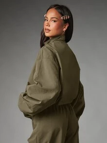 MISSGUIDED Oversized Zip-Up Bomber Jacket With Mock Neck Elasticated Hem And Ruched Cuffs In Woven Fabric - Army Green - View 4
