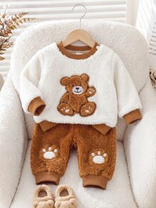 SHEIN Playful Pals 2件組嬰幼兒女童衛衣褲套裝，可愛白色與棕色泰迪熊貼布設計，毛茸茸長袖圓領加厚戶外款，適合秋季、萬聖節、冬季穿著的絨毛服飾 - 棕色 - 查看 3