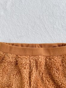 SHEIN Playful Pals 2件組嬰幼兒女童衛衣褲套裝，可愛白色與棕色泰迪熊貼布設計，毛茸茸長袖圓領加厚戶外款，適合秋季、萬聖節、冬季穿著的絨毛服飾 - 棕色 - 查看 7