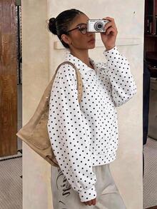 SHEIN Tween女孩秋冬款前拉鍊長袖極簡波點短版運動衫，休閒日常穿搭，畢業長袖上衣，返校穿搭，畢業服飾 - 黑與白 - 查看 2