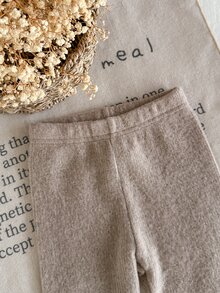 SHEIN 2件組女嬰針織開襟衫褲套裝 可愛駱駝色蕾絲花卉刺繡 長袖圓領 常規版 派對款 秋季節日萬聖節聖誕節優雅風 - 卡其色 - 查看 5