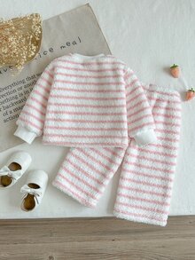 SHEIN 2件組幼童女童毛衣褲子套裝，可愛甜美粉白草莓條紋毛絨長袖圓領加厚冬季節日彈性款 - 粉色 - 查看 2