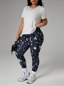 Rhythm Era 3pcs/Set Women's Casual Sports Printed T-Shirt, Tank Top & Leggings - Black and White - View 9