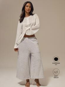 MUSERA ESSENTIALS Heather Grey Fleece Elastic Waistband Wide Leg Longline Sweatshorts Basics Loungewear Casual Everyday Essentials - Grey - View 1