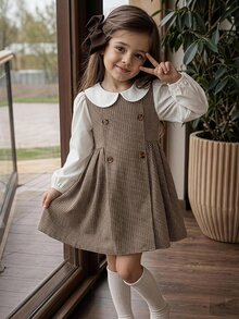 SHEIN 女童小女孩編織格紋拼接純色彼得潘領休閒洋裝 - 卡其色 - 查看 1