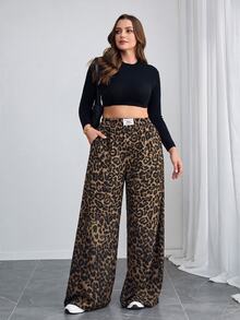 SHEIN Tall CURVE Plus Size Women Leopard Print Letter Applique Pocket Wide Leg Casual Pants - Multicolor - View 3