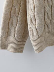 Linhara Casual set i plus size med V-ringad kabelstickad långärmad pullovertröja och byxor - Aprikos - Visa 4
