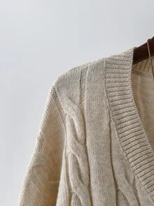 Linhara Casual set i plus size med V-ringad kabelstickad långärmad pullovertröja och byxor - Aprikos - Visa 6