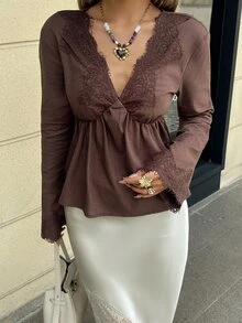 Siren Gaze Blus Katun 100% Musim Gugur/Musim Dingin, Kerah V, Cokelat Kopi, Cokelat Tua, Kerah V dengan Detail Renda Kontras, Minimalis, Cocok untuk Komuter, Potongan Ramping dan Memperindah Pinggang, Pakaian untuk Aktivitas Awal. - Coklat - View 8