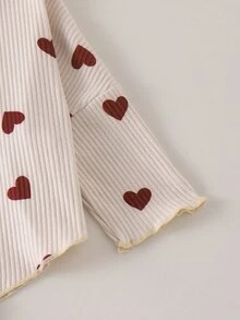 SHEIN Playful Pals 嬰兒/幼兒（女孩）春夏秋冬家庭套裝 可愛 T-shirt 套裝 不對稱高領針織 米色酒紅長袖上衣 喇叭褲 - 紅色 - 查看 9