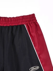 SHEIN 3件組女孩套裝，甜酷韓系休閒風，適合校園、旅行、春秋日常穿著，粉色豹紋數位印花拼接配色，蝴蝶結刺繡連帽外套＋細肩帶寬腿褲套裝 - 酒紅色 - 查看 6