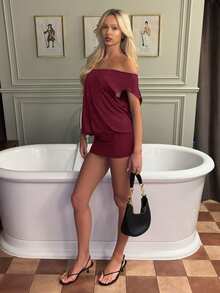 Theaadoraa 现代性感不对称肩短袖紧腰女式迷你连衣裙 - 酒紅色 - 查看 6