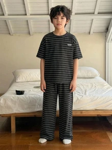 DAZY 男童条纹短袖上衣和裤子睡衣套装（夏季款） - 黑色 - 查看 4
