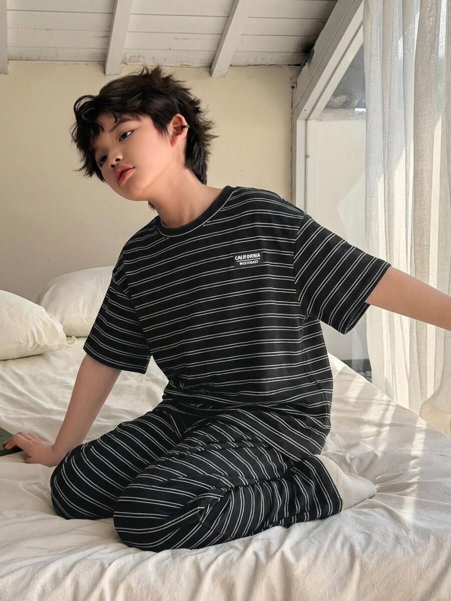 DAZY 男童条纹短袖上衣和裤子睡衣套装(夏季款) - 黑色 - 查看 1