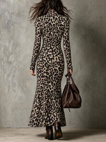 SHEIN Women's Autumn/Winter Casual Elegant Leopard Print Knit Fitted Long Sleeve High Slit Dress - Brown - View 2