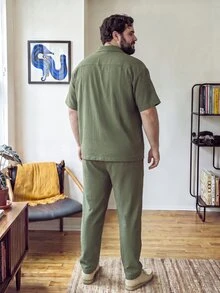 DRIVNCORE Men's Plus Size Shirt Set, Bubble Crinkle Fabric Lapel Collar Short Sleeve + Drawstring Pants Set, Vacation Gatherings, Olive Green Summer Casual - Army Green - View 2