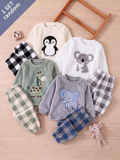 SHEIN 2 piezas Conjunto de pijama de franela para bebé niño otoño/invierno, bordado de aplicación de pingüino lindo, top de manga larga color albaricoque con pantalones de cuadros negros & blancos con puños, conjunto de 2 piezas de ropa de dormir de felpa de invierno