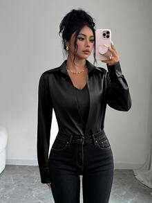 SHEIN Elenzya 女款美拉德棕色緞面襯衫連身衣，翻領深V領，收腰長袖 2 合 1 打底層，適合通勤、辦公室、內搭，成熟優雅風格，約會穿搭 - 黑色 - 查看 5