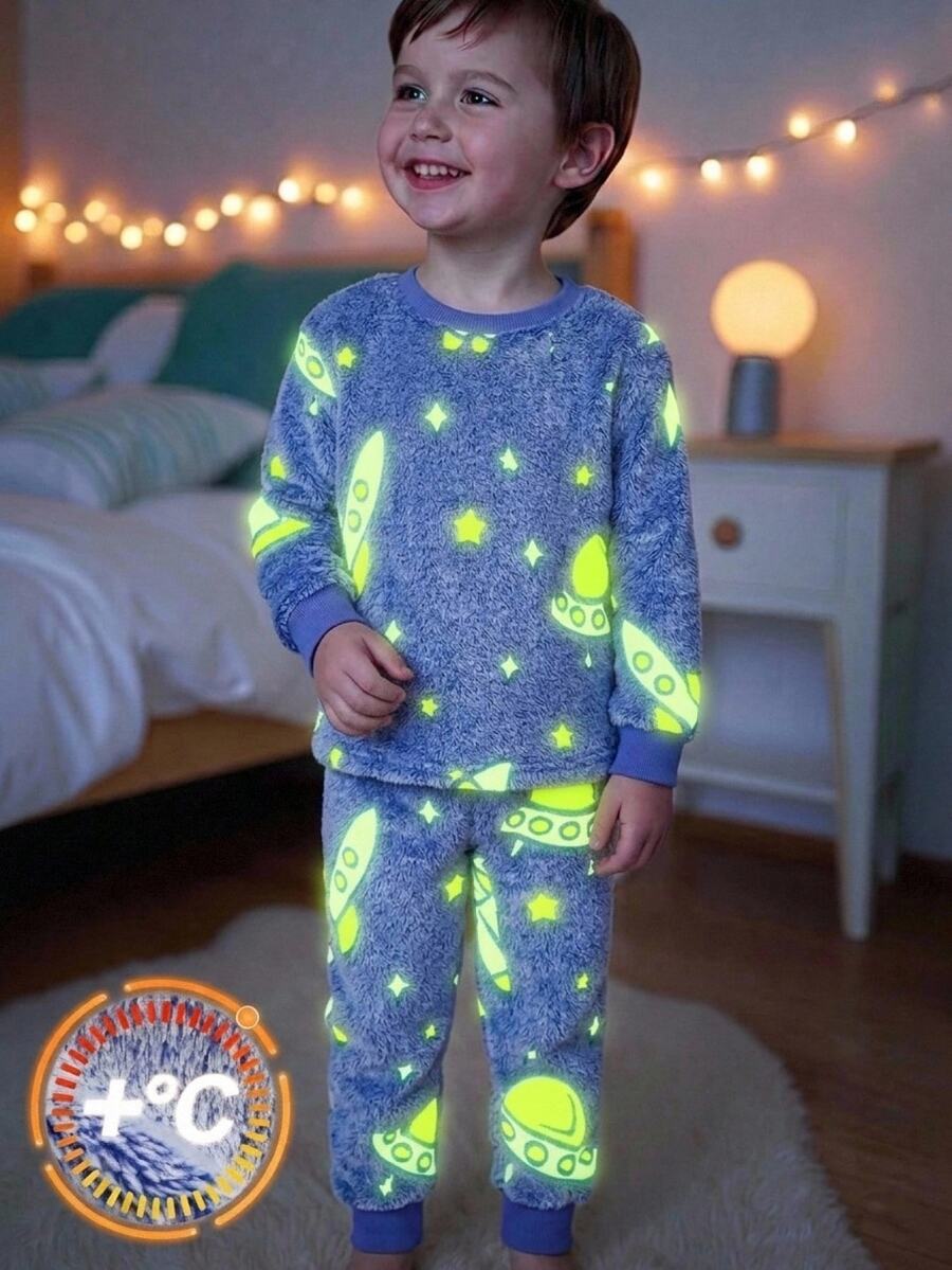 SHEIN Baby Boy Glow-In-The-Dark Cartoon Kids Alien & Rocket Print Crew Neck Long Sleeve Top And Flannel Soft Pajama Set, Suitable For Autumn/Winter - Blue - View 1