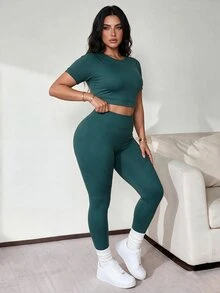 Slayform Slayform Plus Size 2-Piece Sports Set Fashion Tight Fit Round Neck Short Sleeve Top And Butt-Lifting Long Pants With Side Pockets Slimming Lines Base Layer Workout Outfit - Green - View 3