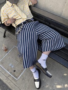 ROMWE MEN Street Life 男士夏季休闲条纹斜插口袋直筒短裤 - 藍色 - 查看 1