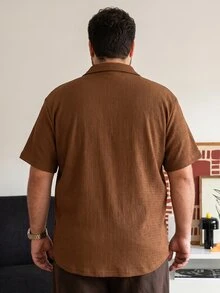 DRIVNCORE Plus Size Men's Solid Color Brown Short Sleeve Single-Breasted Casual Formal Office Shirt - Coffee Brown - View 2