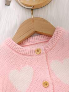 SHEIN Elladie kids 幼童女款愛心提花針織開襟衫 粉色圓領單排扣毛衣外套 春秋冬甜美嬰幼兒外衣 適合日常穿著、拍照、上學、旅行、度假、家庭聚會 - 粉色 - 查看 4