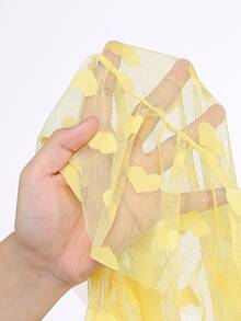 DelicateAllure 2 chiếc váy ngủ nữ phối lưới patchwork, gấu bèo nhún, xuyên thấu, họa tiết jacquard hình tim, cổ V sâu, nhún hông tôn dáng, quyến rũ gợi cảm + quần lót dây - Màu vàng - Xem 7