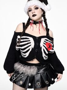 ROMWE Christmas Dark Gothic Style Plus Size Women's Short Cardigan Sweater With Skull Ribcage And Red Heart Pattern, Cold Shoulder Strap Button Design, Holiday Party Cropped Cardigan - Black - View 9