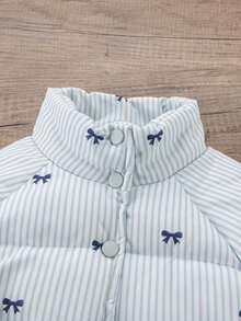 SHEIN 女童休閒甜美風蝴蝶結白色雙條紋寬鬆版型棉墊外套，適合冬季日常通勤 - 淺藍色 - 查看 6