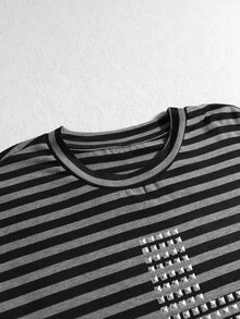 ROMWE MEN Goth Men's Plus Size Hip Hop Rivet Striped Long Sleeve T-Shirt - Black and White - View 3