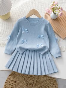 SHEIN Playful Pals 4-7歲女童粉色3D蝴蝶結圓領針織毛衣與百褶裙2件套，兒童幼兒園日常穿著、外出、生日、拍照，春/秋季套裝 - 藍色 - 查看 1