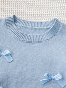 SHEIN Playful Pals 4-7歲女童粉色3D蝴蝶結圓領針織毛衣與百褶裙2件套，兒童幼兒園日常穿著、外出、生日、拍照，春/秋季套裝 - 藍色 - 查看 3