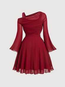 SHEIN MOD Plus Size Women's Solid Color Asymmetric Collar Flare Sleeve Mesh Patchwork Mini Dress Fall - Red - View 3