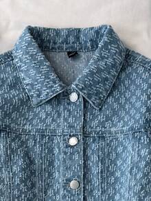 Comfortcana Setelan Denim Wanita Berwarna Biru Muda Bergaya dengan Kancing Depan dan Desain Pola Tenun Unik, Sempurna untuk Acara Santai, Setelan Elegan untuk Wanita - Light Wash - View 4