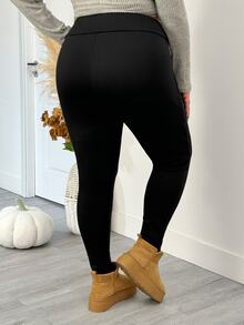 SHEIN CURVE+ 大尺碼加厚抓絨內裡黑色緊身褲 秋季保暖 外出居家沙灘休閒寬鬆復古 - 黑色 - 查看 2