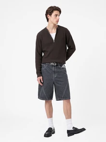 Manfinity EMRG 男士丹寧質感寬腿短褲 深灰色 夏季城市度假街頭風 - 黑色 - 查看 1