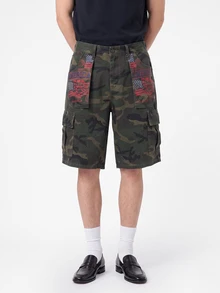 Manfinity EMRG 男士街頭風休閒多口袋印花迷彩牛仔短褲 - 軍綠色 - 查看 4