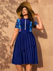 SHEIN Swim 大尺碼女款 2 件組隨機印花半袖前拉鍊寬鬆開衩洋裝搭配純色短褲，保守熱帶優雅泳裝套裝，海軍藍 - 藏蓝色 - 查看 6