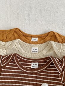 SHEIN Playful Pals 2件組女嬰連身衣褲套裝，可愛甜美奶油棕色羅紋針織，花朵貼布、蝴蝶結荷葉邊，長袖圓領，休閒派對秋季時尚款 - 棕色 - 查看 3