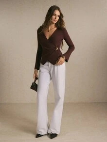 Poéselle Áo len nữ màu trơn cổ V sâu tay dài cổ chồng lớp - Cà phê nâu - Xem 9