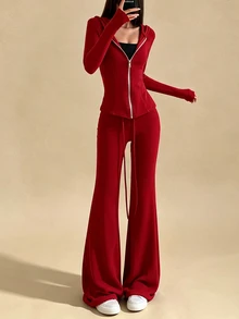 INAWLY Solva 聖誕紅色拉鍊連帽外套喇叭褲兩件套，修身柔軟針織居家休閒運動服套裝 - 紅色 - 查看 3