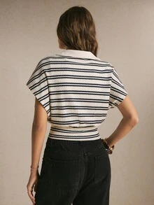 Poéselle Atasan Wanita Lengan Pendek Bermotif Garis-garis dengan Kerah dan Kancing di Pinggang - Hitam dan Putih - View 7