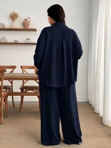 Enliva Setelan 2 Potong Linen Biru untuk Wanita Ukuran Besar: Kemeja Kancing Lengan 3/4 dan Celana Panjang Lebar, Pakaian Kasual - Navy Blue - View 3