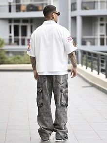 Devon Thys 男士简约兔子字母印花短袖全印花短款衬衫，适合夏季、朋友礼物、家庭/情侣搭配 - 白色 - 查看 2